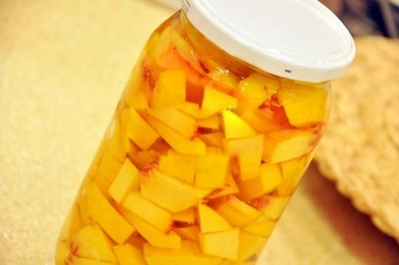 Kışlık Şeftali Kompostosu Tarifi ve Malzemeleri Kışlık Şeftali Kompostosu Tarifi ve Malzemeleri