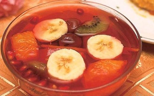 Meyve Kompostosu Tarifi ve Malzemeleri